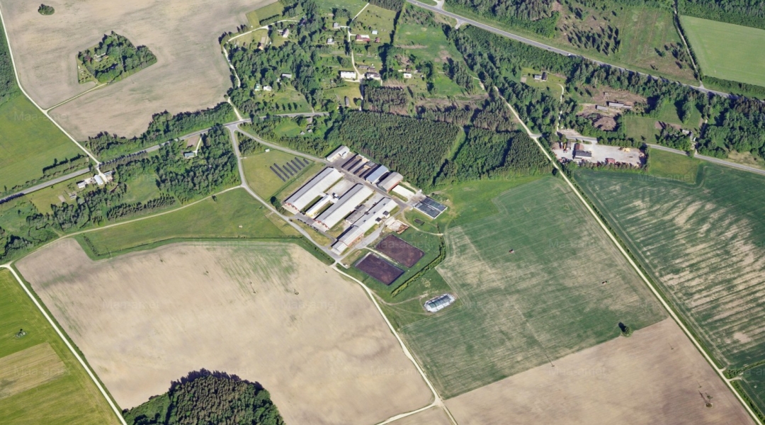 Pildil on Sõõrike farm.